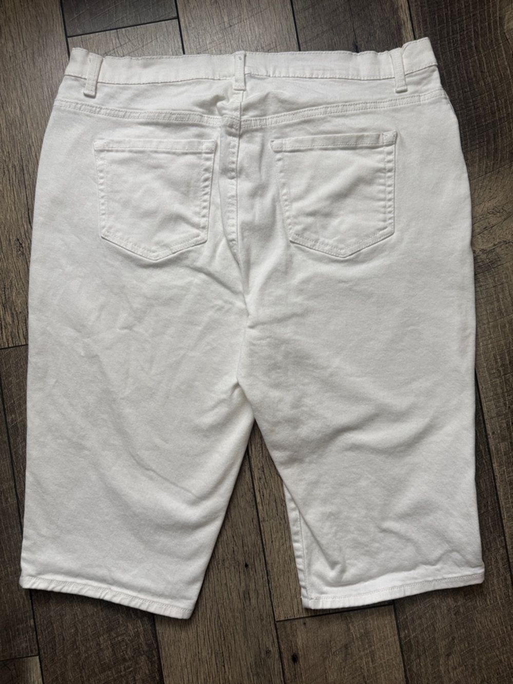 Gloria Vanderbilt White All Around Slimming Effect Skimmer Jean Size 16W - Picture 5 of 8